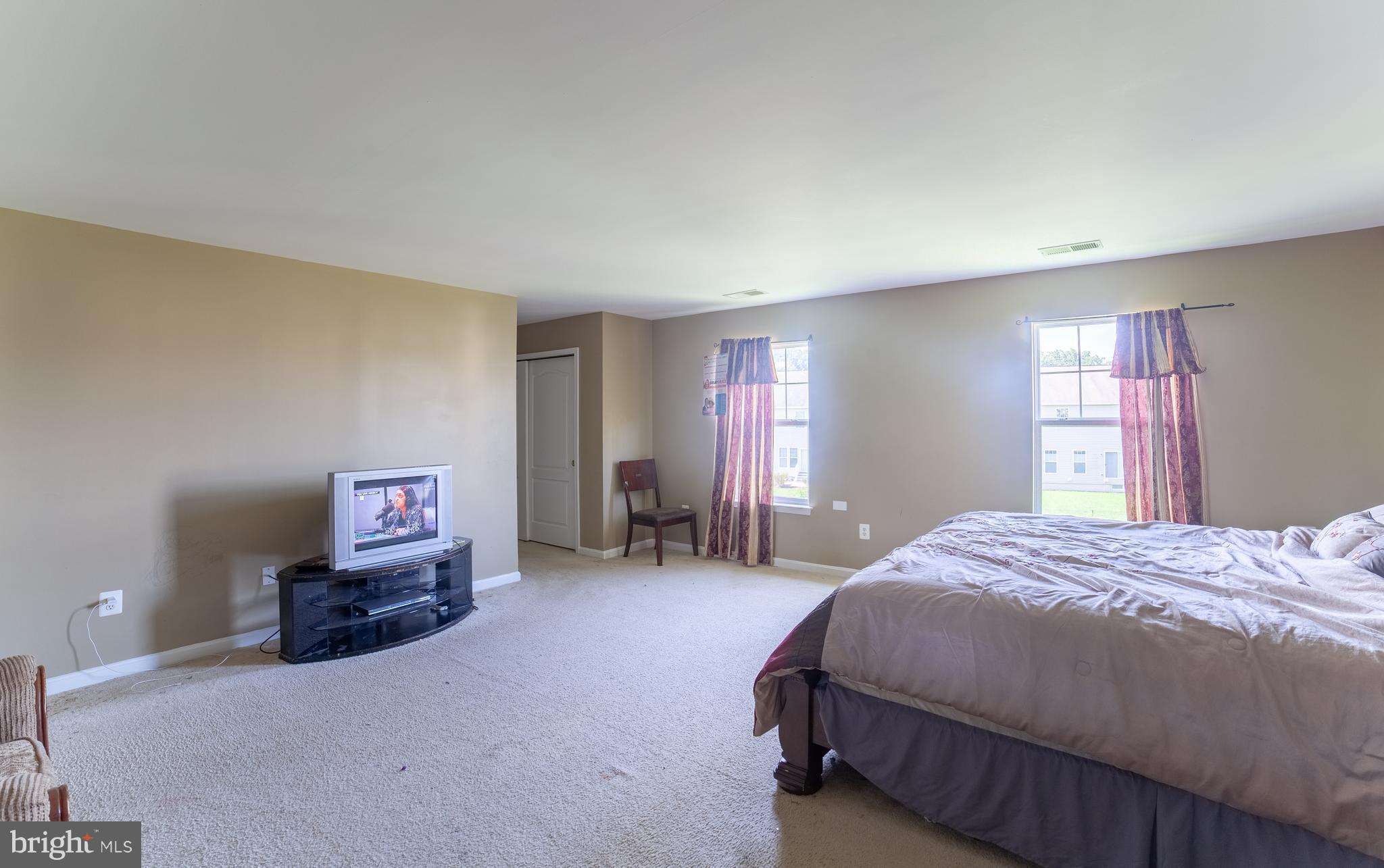 7537 Roxy Drive Baltimore, MD 21244 - Photo 22 of 29 Bedroom (Master)