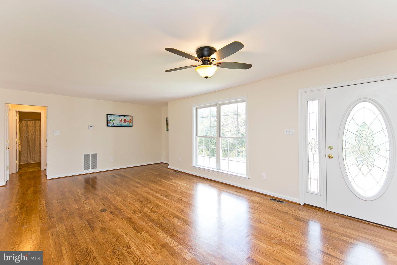 2214 Siler Road Winchester, VA 22603 - Photo 4 of 54 Gallery Image 4
