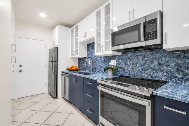 299 Southwest 7th Street, Unit 1060 Boca Raton, FL 33432 - Photo 12 of 27 golden arrow11