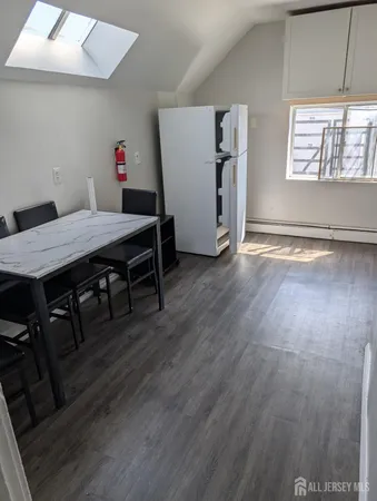 $1,430 | 1246 Waverly Place, Unit 3, Elizabeth, NJ 07208