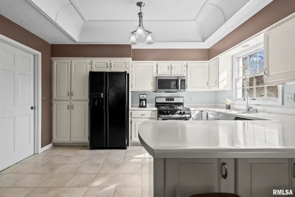 $424,000 | 3400 Briana Drive, Springfield, IL 62711