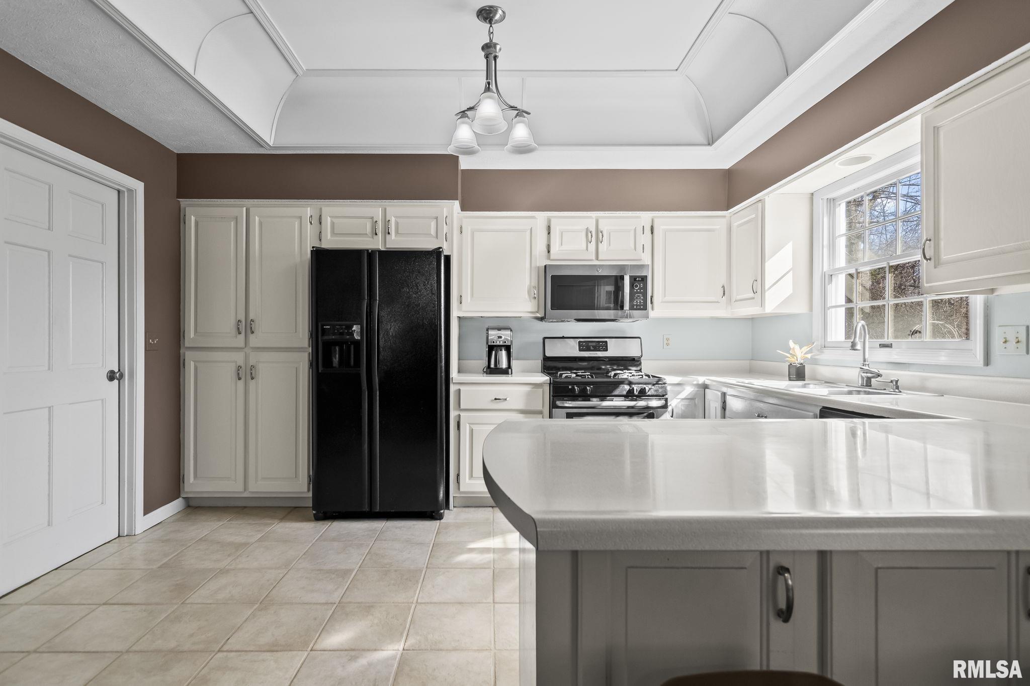 3400 Briana Drive Springfield, IL 62711 - Photo 11 of 33