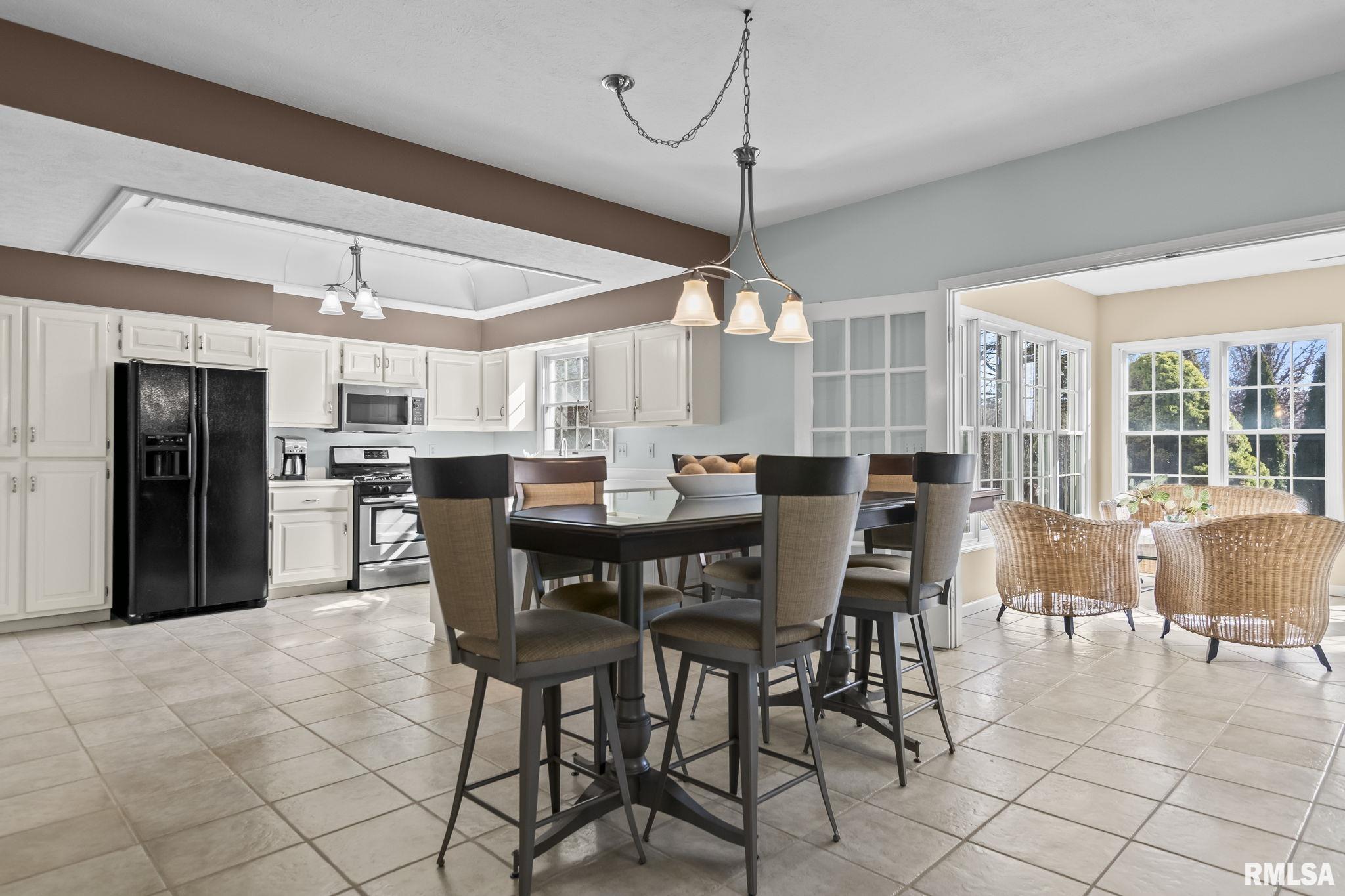 3400 Briana Drive Springfield, IL 62711 - Photo 13 of 33