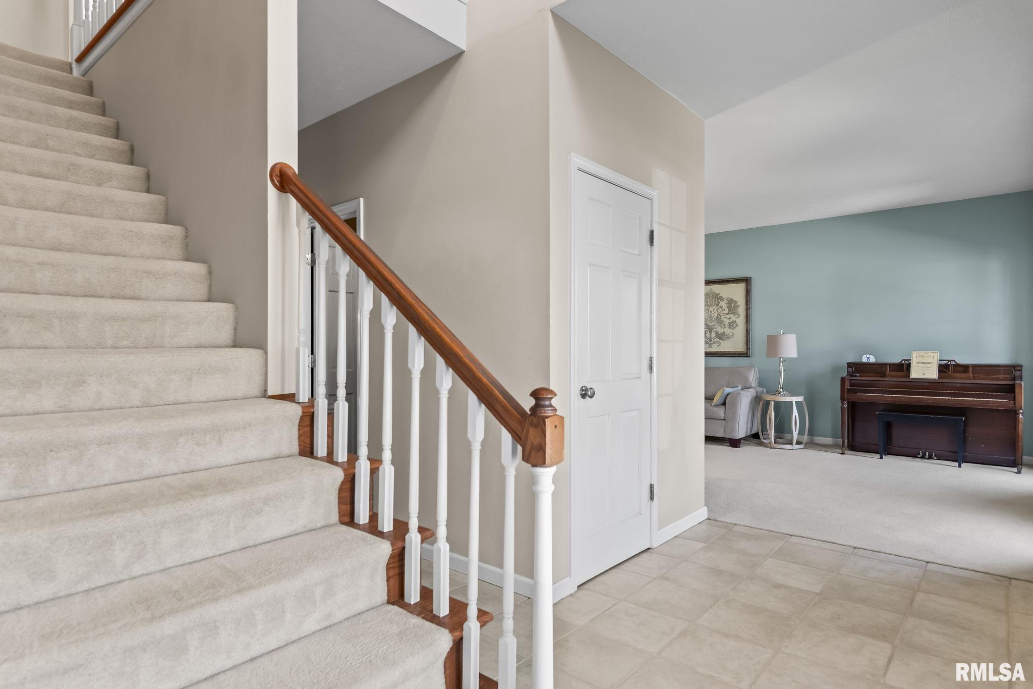 3400 Briana Drive Springfield, IL 62711 - Photo 2 of 33