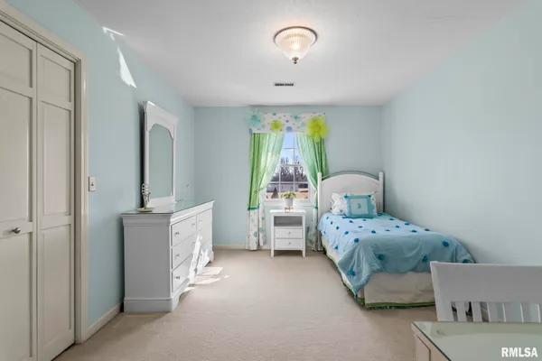 $424,000 | 3400 Briana Drive, Springfield, IL 62711