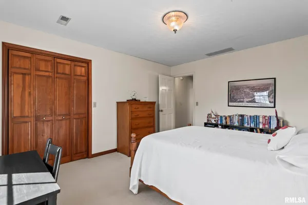 $424,000 | 3400 Briana Drive, Springfield, IL 62711