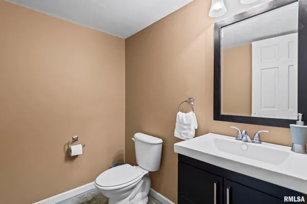 $424,000 | 3400 Briana Drive, Springfield, IL 62711