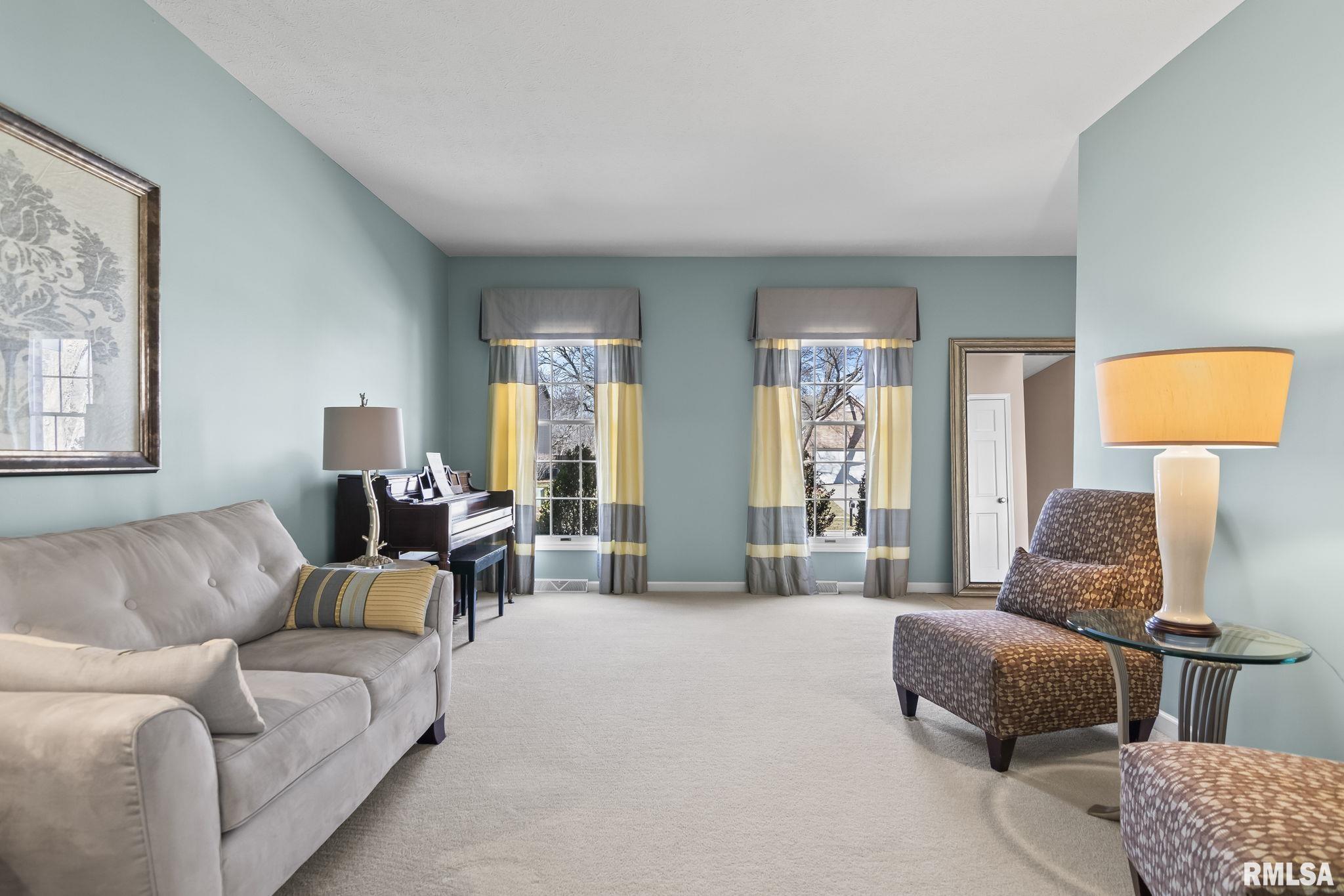 3400 Briana Drive Springfield, IL 62711 - Photo 3 of 33