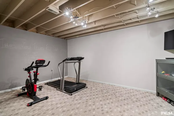 $424,000 | 3400 Briana Drive, Springfield, IL 62711