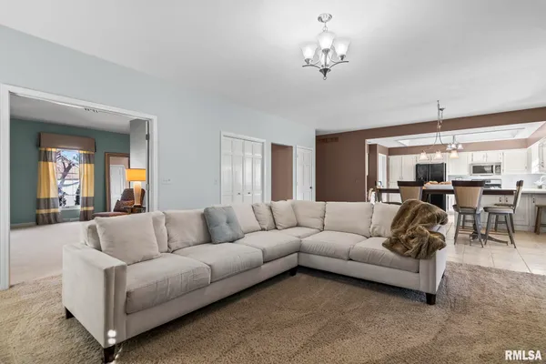 $424,000 | 3400 Briana Drive, Springfield, IL 62711