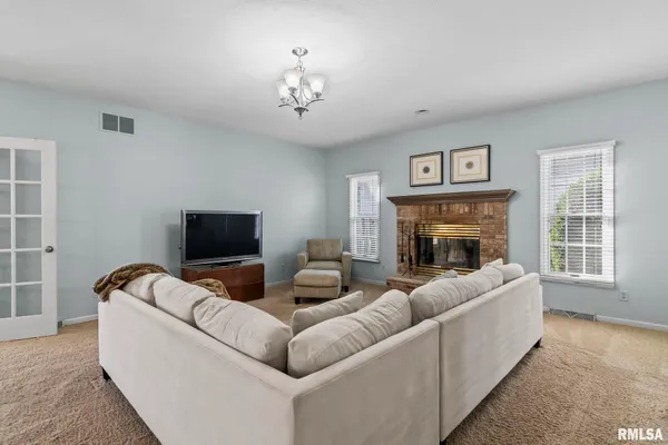 $424,000 | 3400 Briana Drive, Springfield, IL 62711