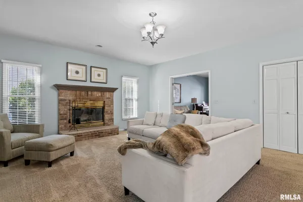 $424,000 | 3400 Briana Drive, Springfield, IL 62711