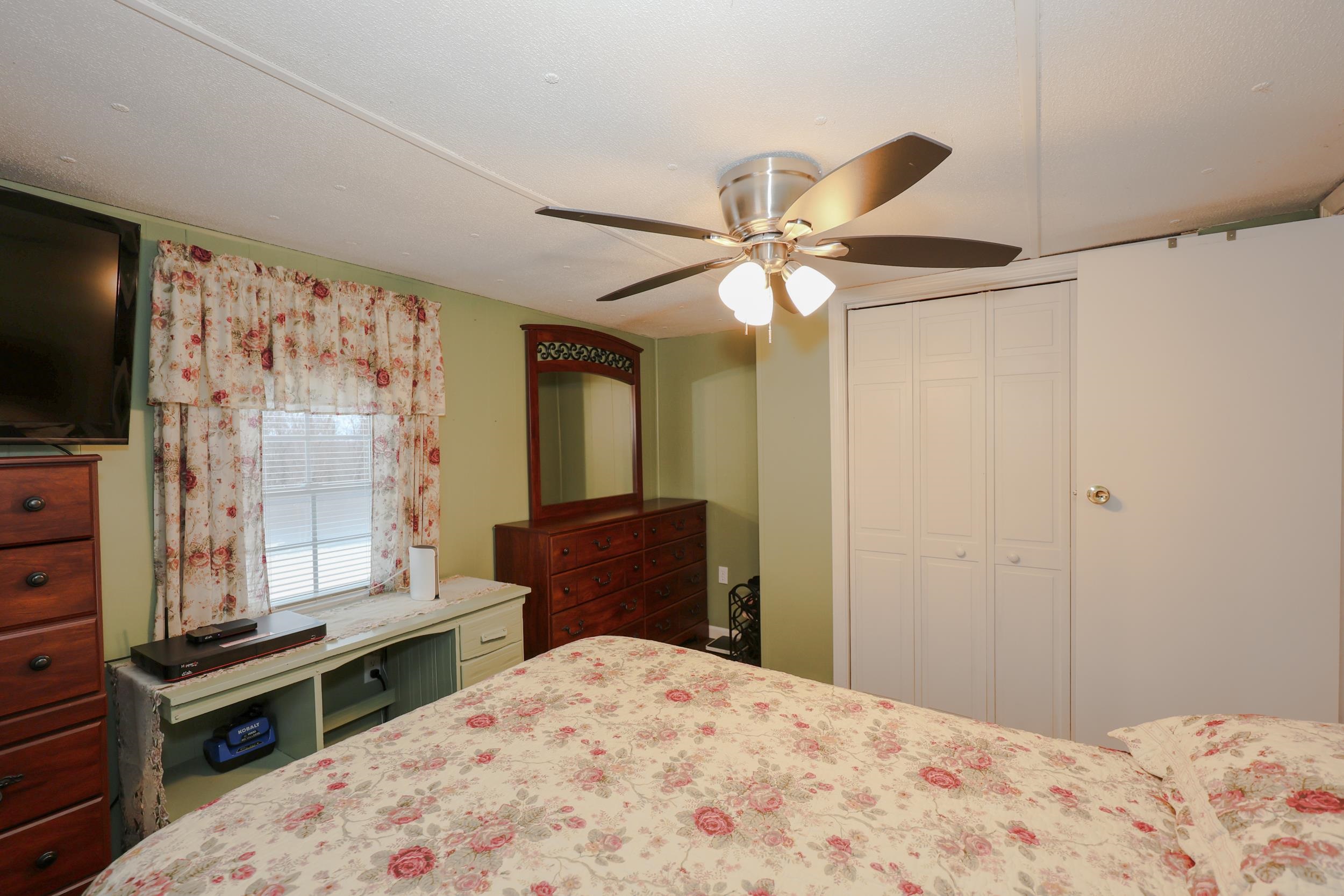 153 Leavitt Road Pittsfield, NH 03263 - Photo 11 of 28