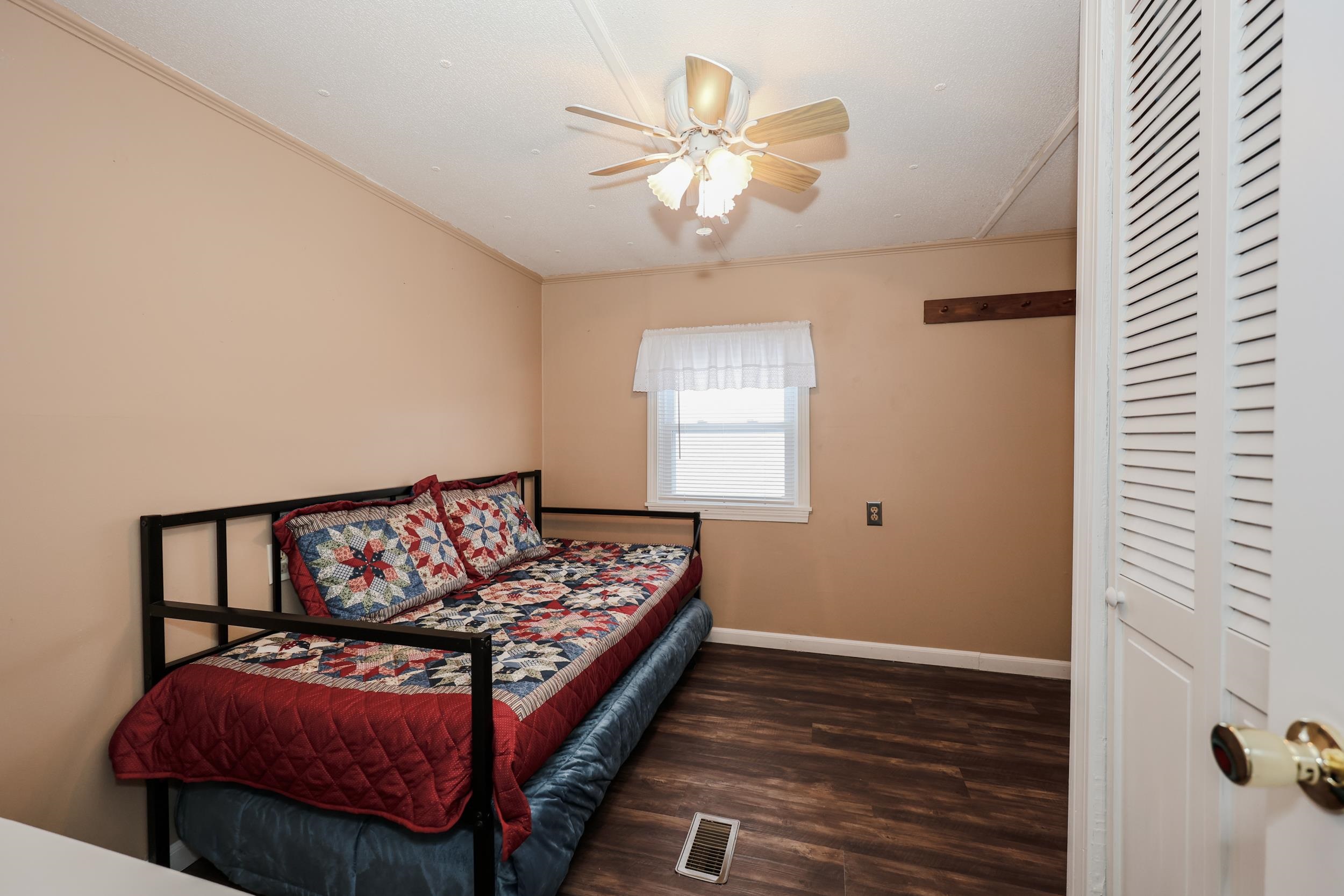 153 Leavitt Road Pittsfield, NH 03263 - Photo 13 of 28