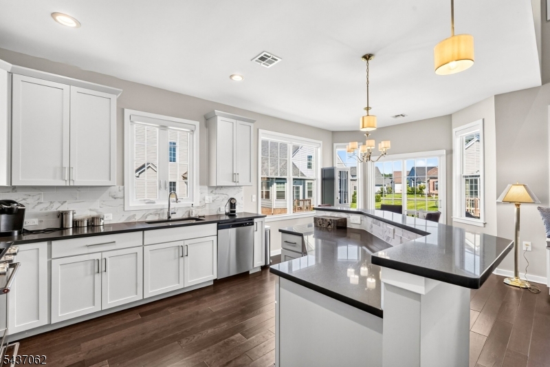 29 Norton Road Hillsborough, NJ 08844 - Photo 14 of 41