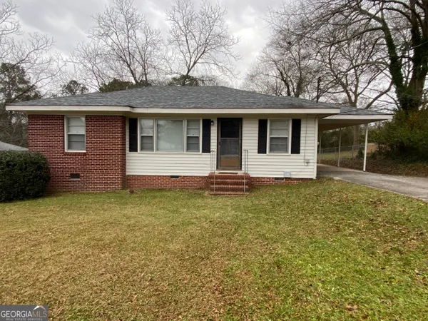 $1,500 | 225 South Myrtle Street, Winder, GA 30680