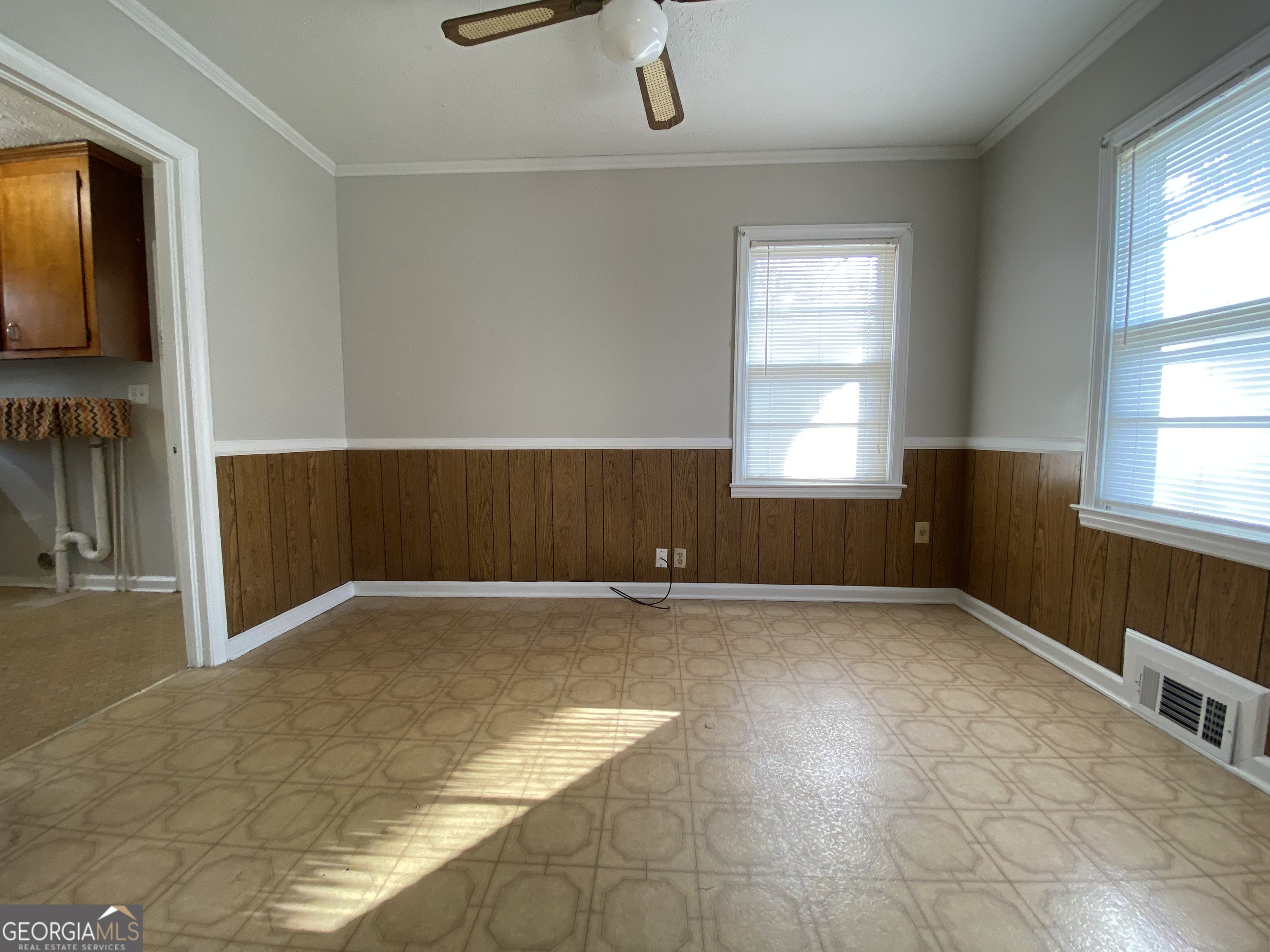 225 South Myrtle Street Winder, GA 30680 - Photo 5 of 9