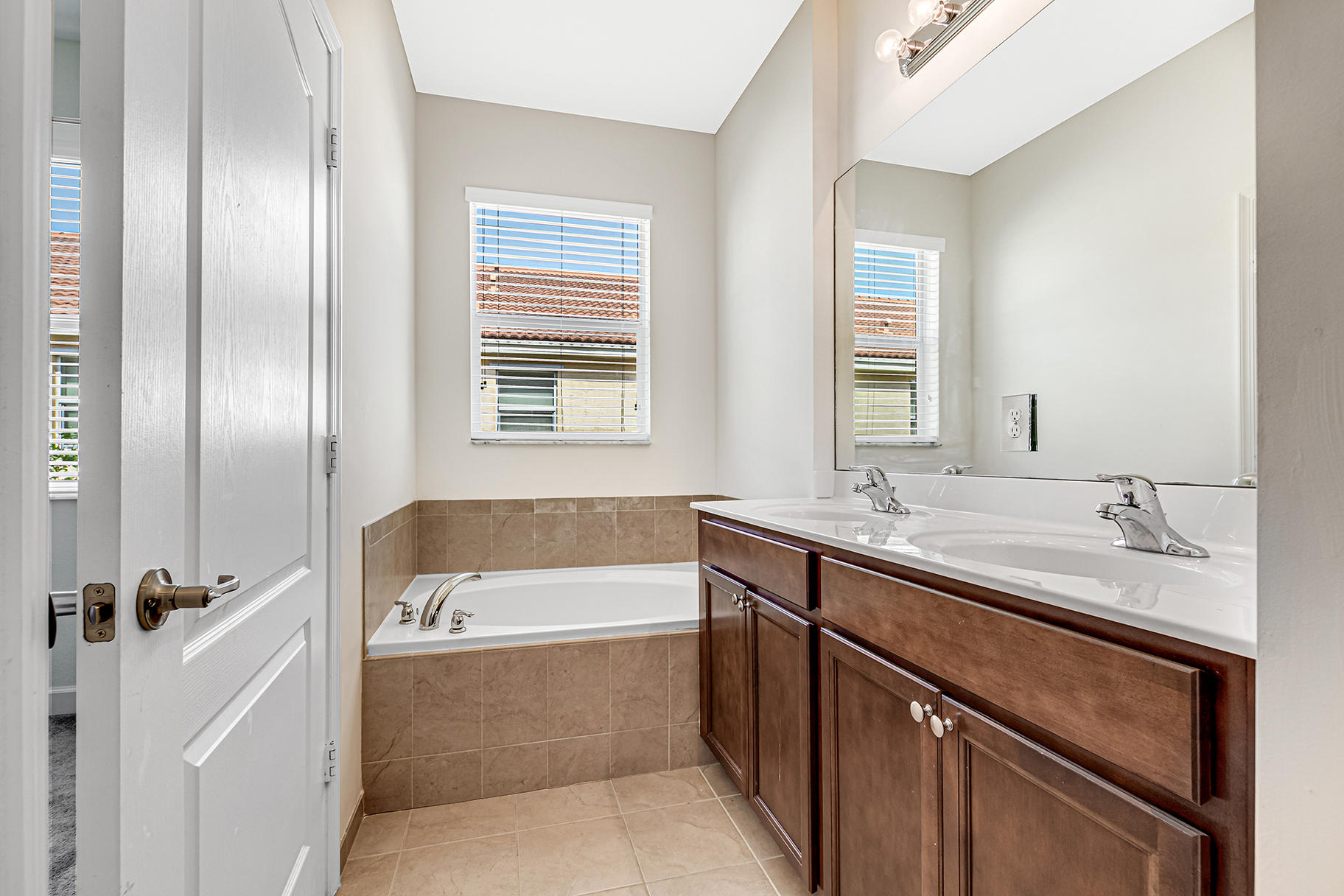 9500 Southwest Merlin Court Stuart, FL 34997 - Photo 13 of 20 9500 SW Merlin Ct (12)