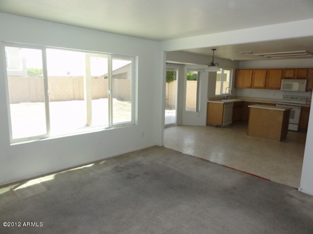 12929 West Cheery Lynn Road Avondale, AZ 85392 - Photo 8 of 24 Family Room