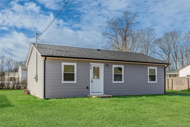 $419,000 | 818 Meade Avenue, Patchogue, NY 11772