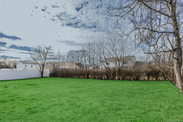 $419,000 | 818 Meade Avenue, Patchogue, NY 11772