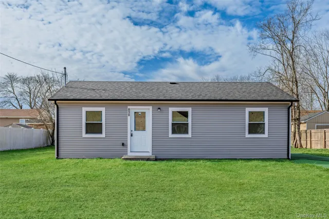 $419,000 | 818 Meade Avenue, Patchogue, NY 11772