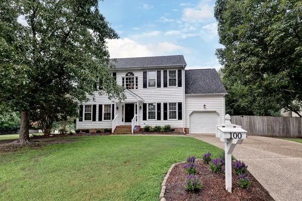$535,000 | 100 East Wedgwood Drive, Yorktown, VA 23693