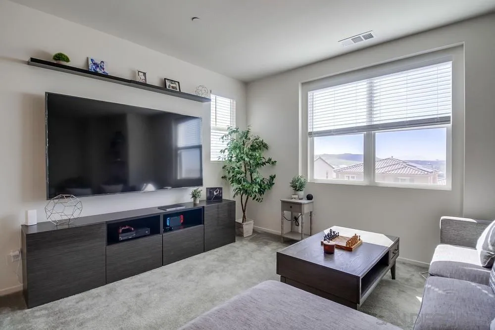 1231 Idanan Road, Unit 7 Chula Vista, CA 91913 - Photo 45 of 64 Gallery Image 45