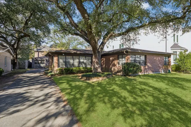 $625,000 | 4106 Aberdeen Way, Houston, TX 77025