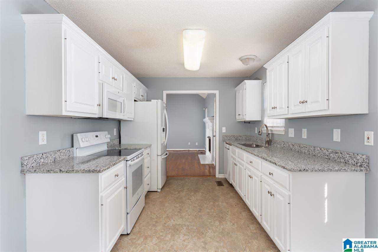 148 Deer Path Anniston, AL 36207 - Photo 9 of 50