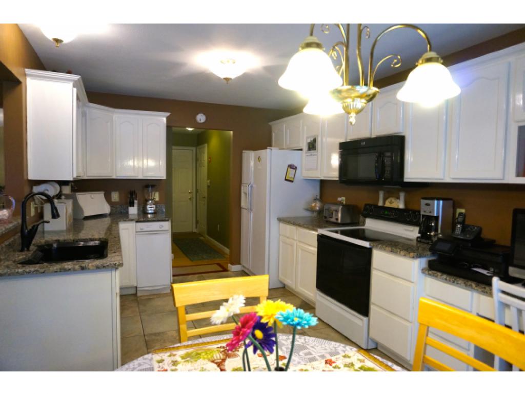 248 Whitehall Road Hooksett, NH 03106 - Photo 12 of 35
