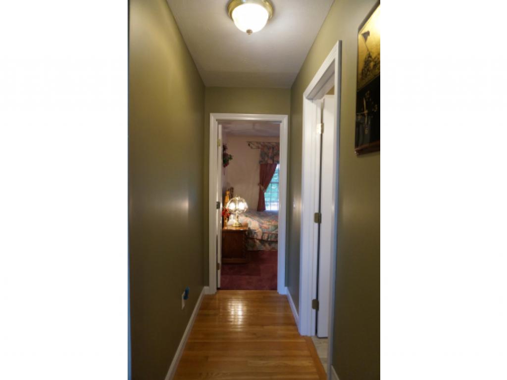 248 Whitehall Road Hooksett, NH 03106 - Photo 20 of 35