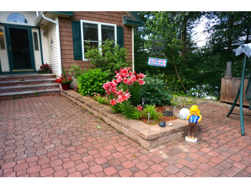 248 Whitehall Road Hooksett, NH 03106 - Photo 5 of 35