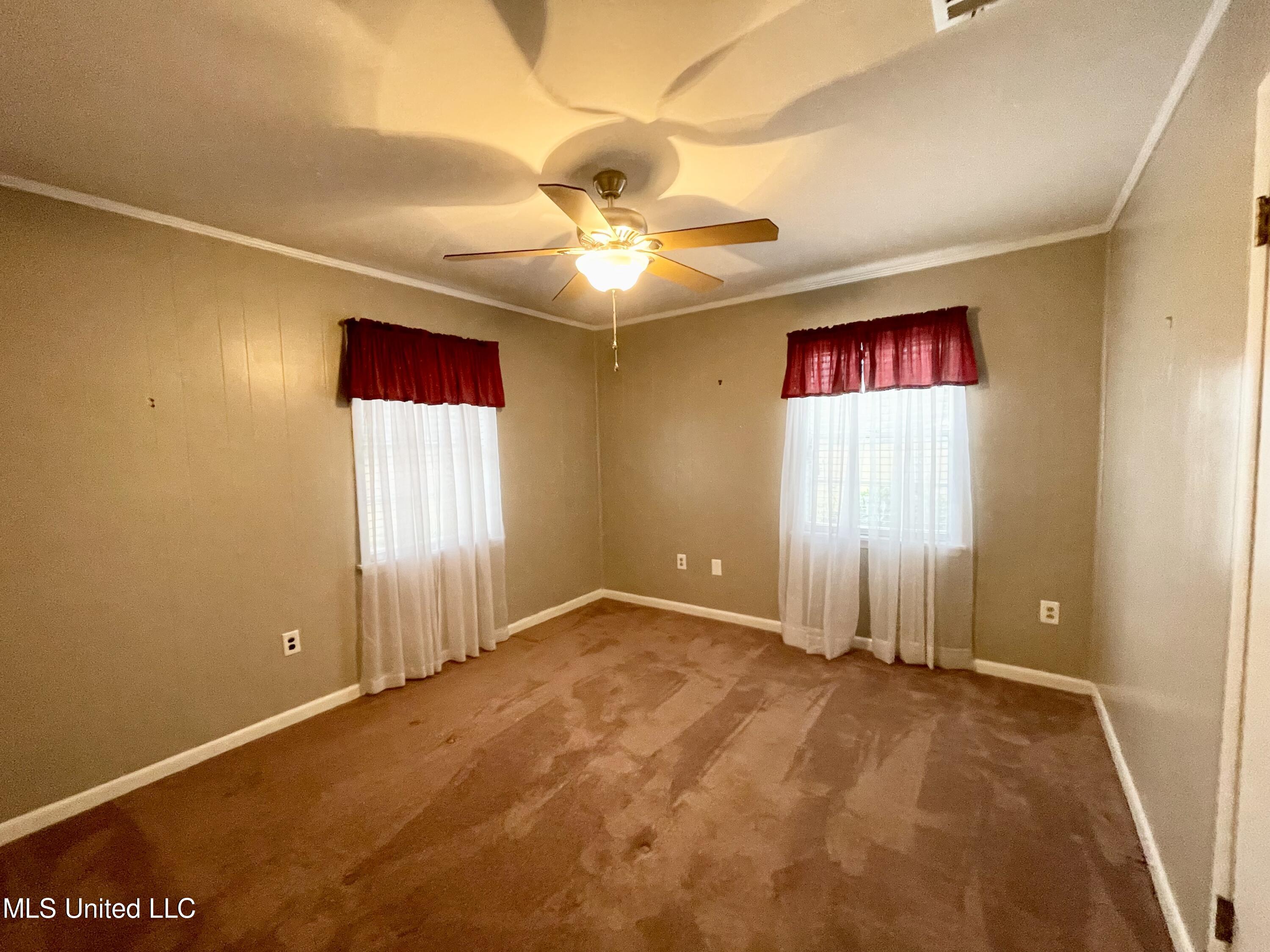 5905 Wildwood Road Moss Point, MS 39562 - Photo 17 of 33 IMG_4973