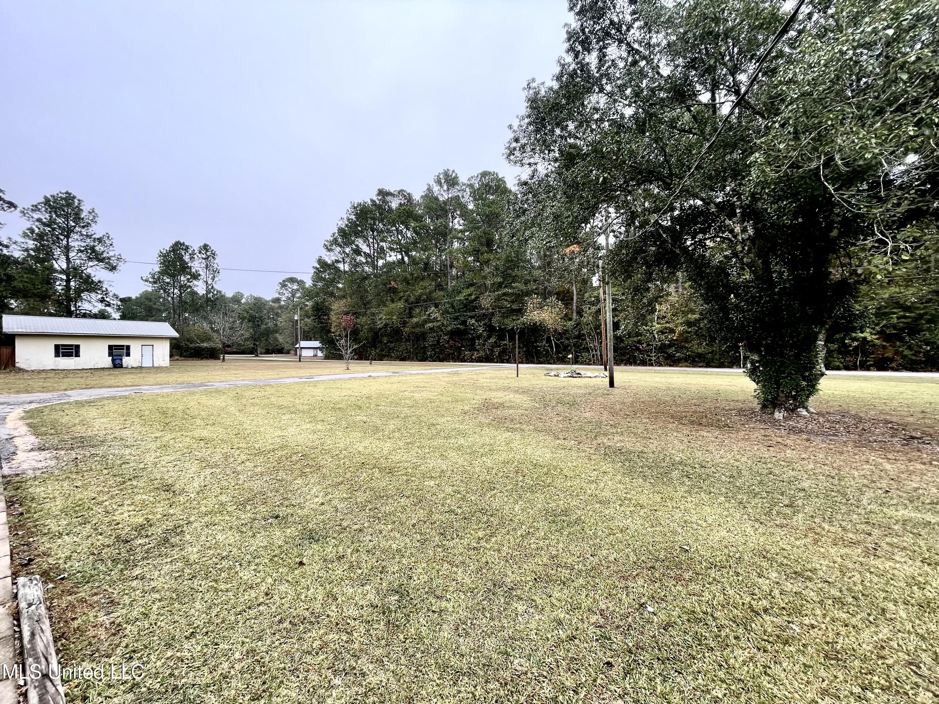 5905 Wildwood Road Moss Point, MS 39562 - Photo 32 of 33 IMG_4979
