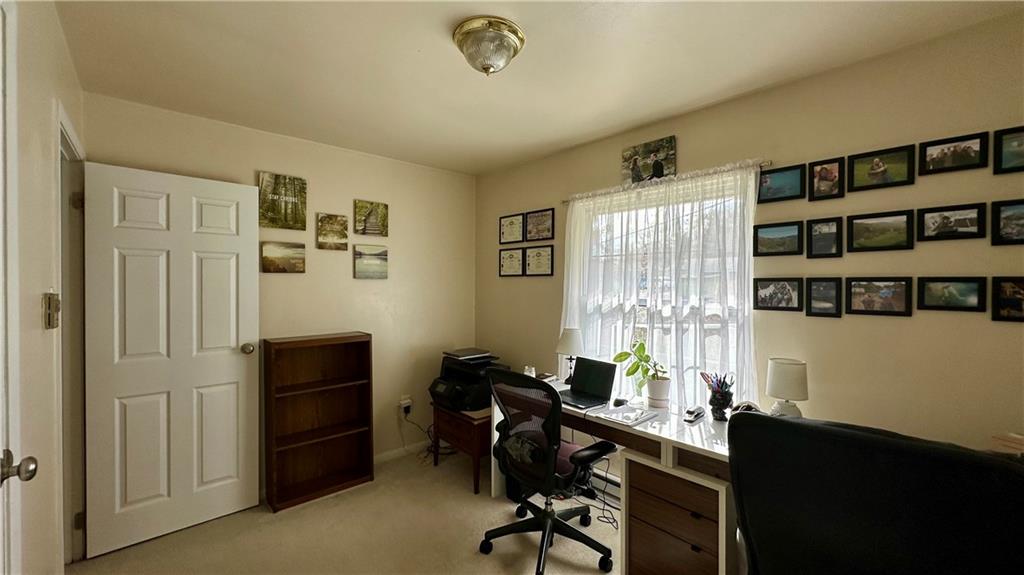 2525 Oakhill Road Gibsonia, PA 15044 - Photo 20 of 36 MAIN LEVEL 3RD BEDROOM CURRENTLY USED AS AN OFFICE!