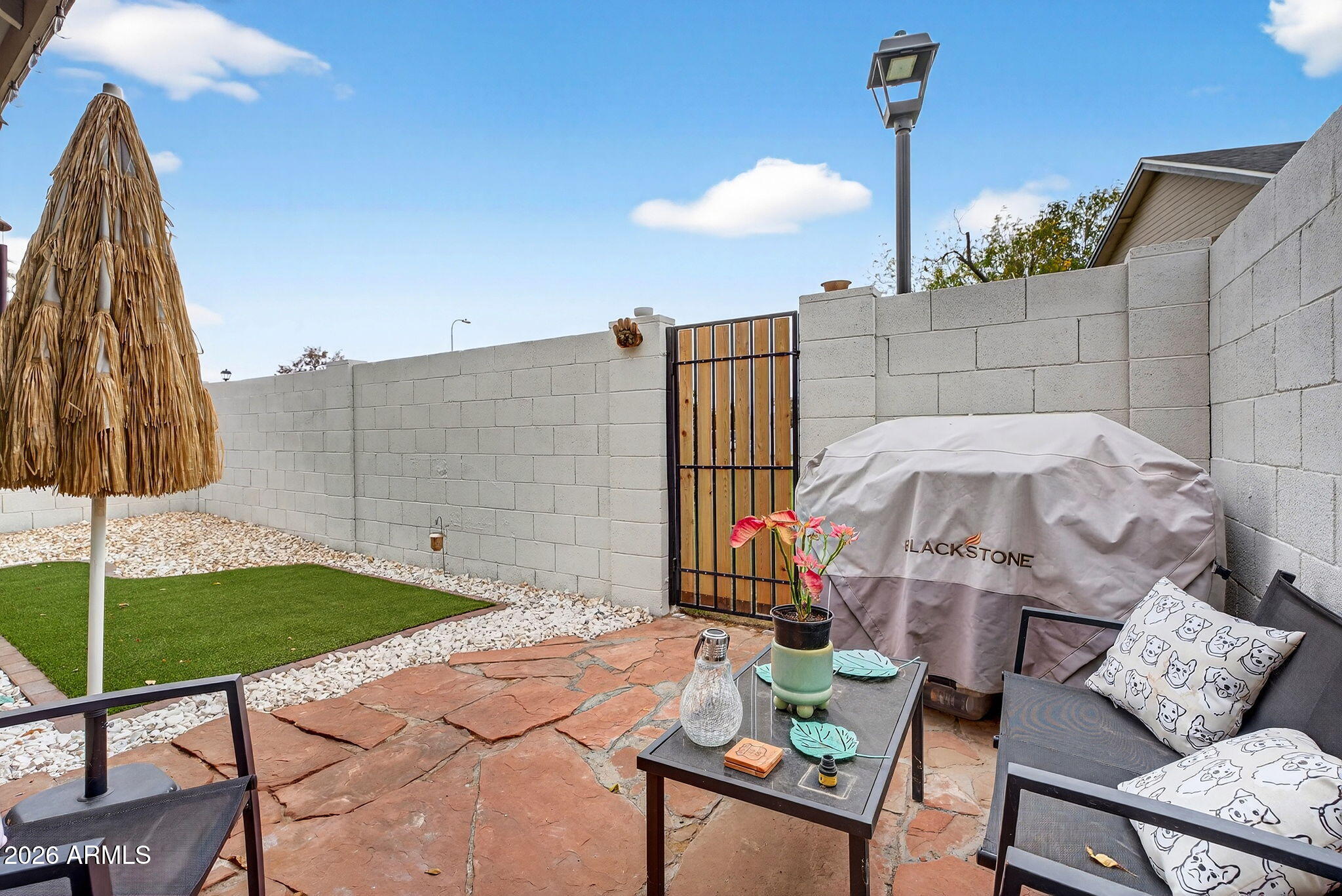 4175 East Pecan Road Phoenix, AZ 85040 - Photo 29 of 33 Patio