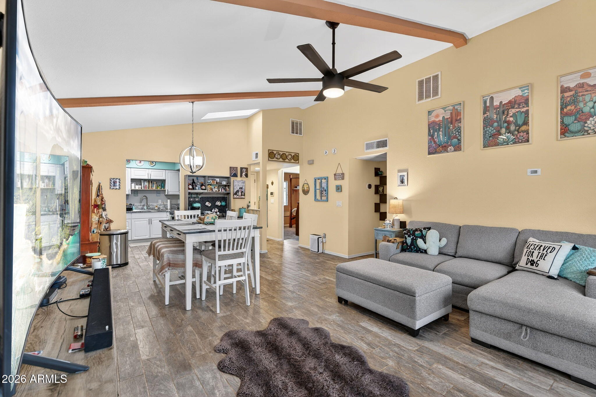 4175 East Pecan Road Phoenix, AZ 85040 - Photo 5 of 33 Living Room
