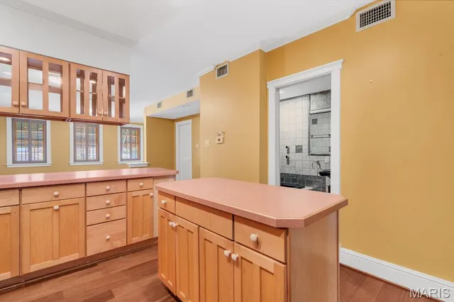 $275,000 | 3203 Ivanhoe Avenue, St. Louis, MO 63139