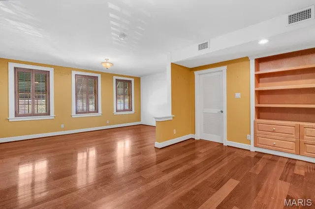 $275,000 | 3203 Ivanhoe Avenue, St. Louis, MO 63139