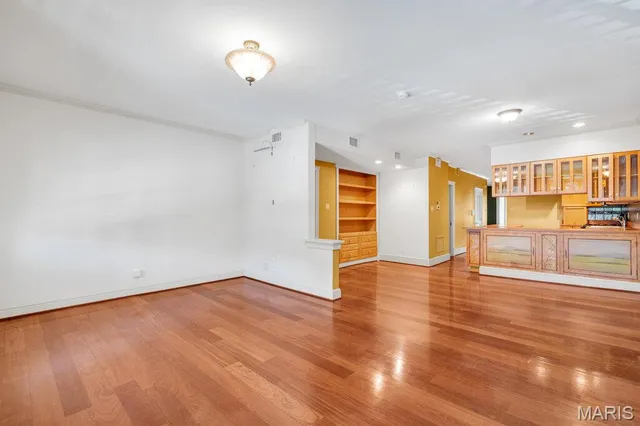 $275,000 | 3203 Ivanhoe Avenue, St. Louis, MO 63139