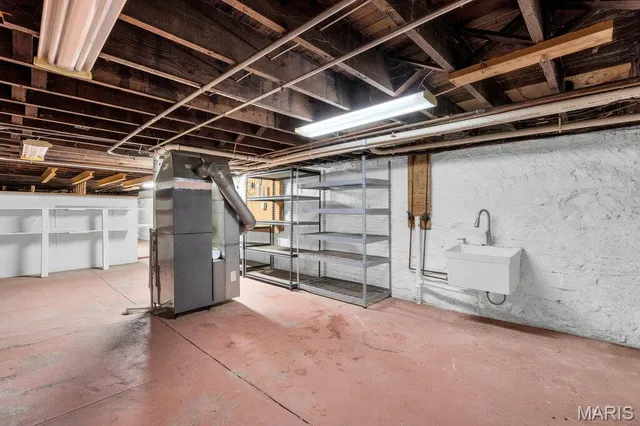 $275,000 | 3203 Ivanhoe Avenue, St. Louis, MO 63139