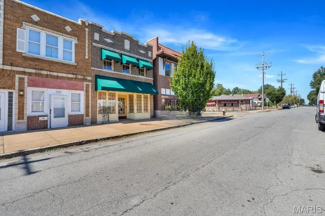 $275,000 | 3203 Ivanhoe Avenue, St. Louis, MO 63139