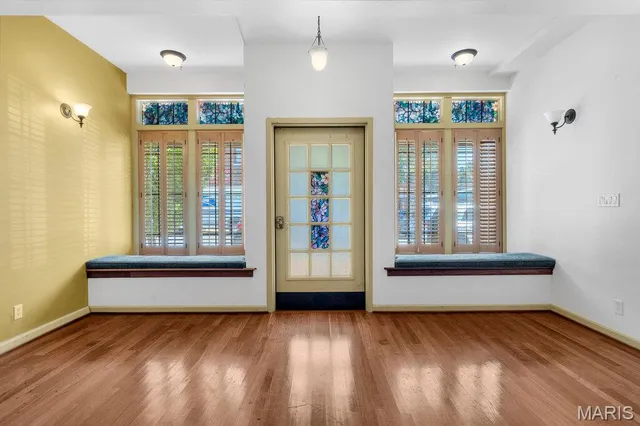 $275,000 | 3203 Ivanhoe Avenue, St. Louis, MO 63139