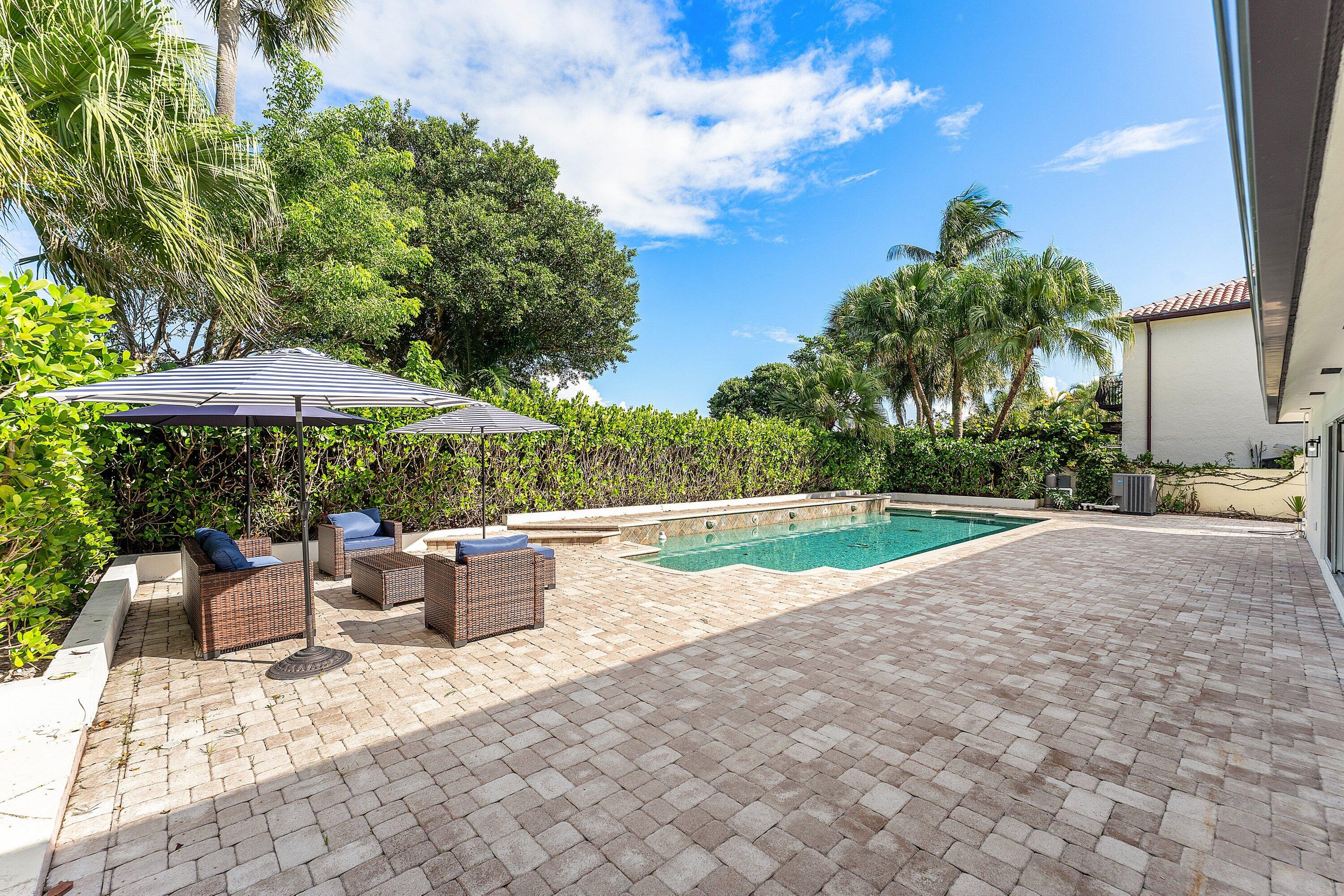 1070 Marble Way Boca Raton, FL 33432 - Photo 30 of 39 Afternoon Shade and Sun