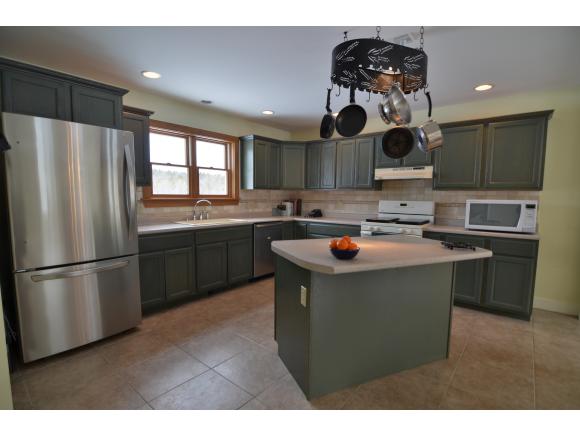 124 Brighton Road Croydon, NH 03773 - Photo 4 of 33