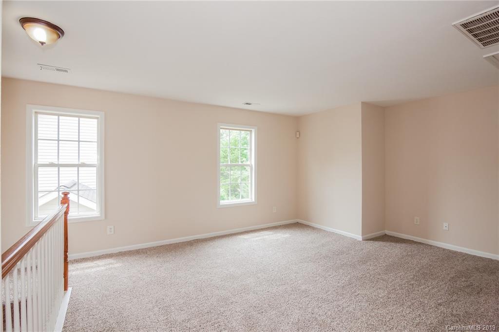 6116 Raisin Tree Lane Charlotte, NC 28215 - Photo 13 of 25 Gallery Image 13