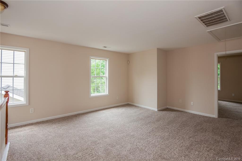 6116 Raisin Tree Lane Charlotte, NC 28215 - Photo 14 of 25 Gallery Image 14
