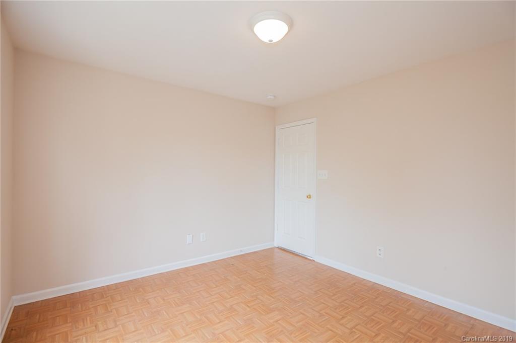 6116 Raisin Tree Lane Charlotte, NC 28215 - Photo 19 of 25 Gallery Image 19