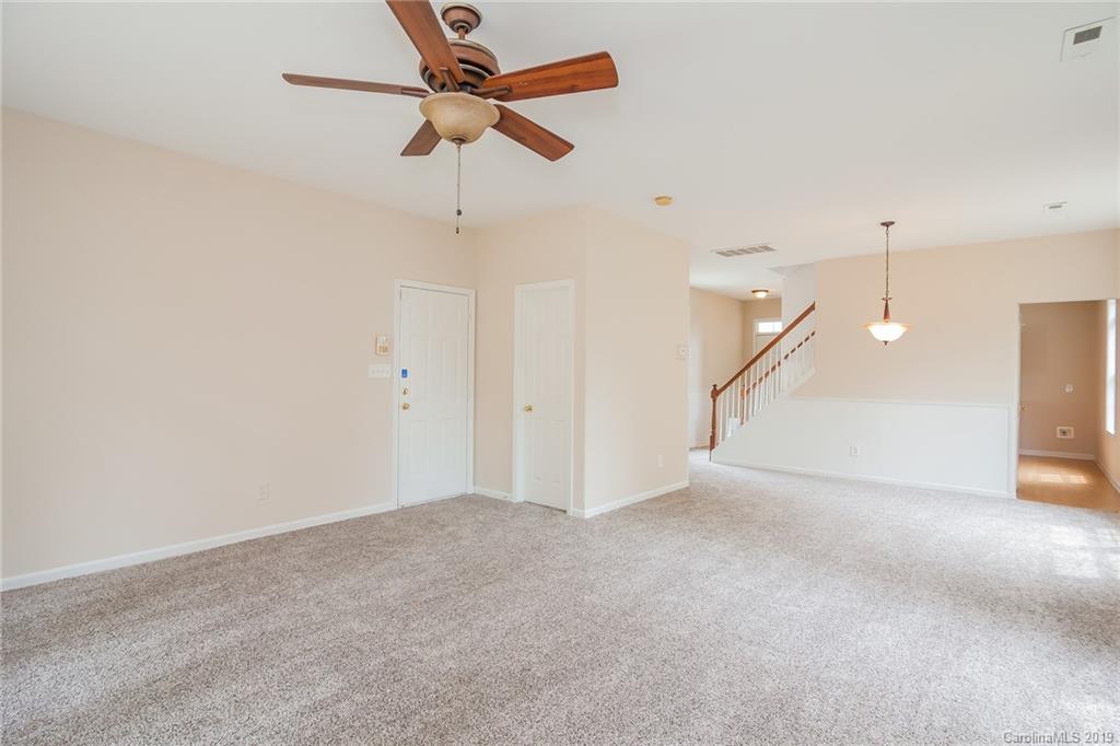 6116 Raisin Tree Lane Charlotte, NC 28215 - Photo 5 of 25 Gallery Image 5